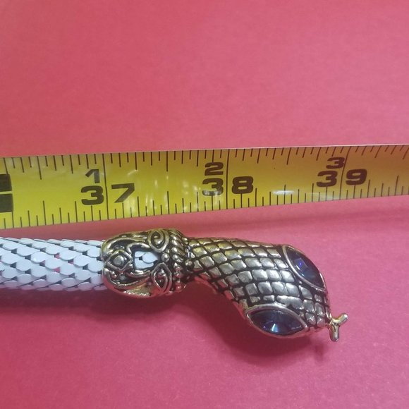 DL Auld White Mesh Snake Belt Necklace Crystal Blue Eyes Gold Tone VTG Signed. - Picture 7 of 11